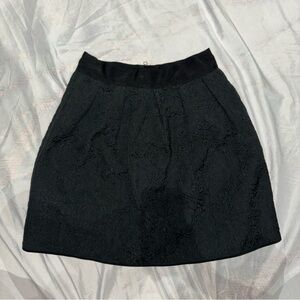 Aritzia Wilfred Texture Design Mini Black Skirt Size 4